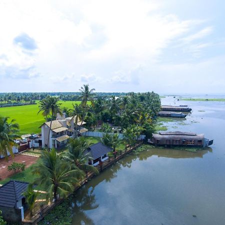 Backwater Brook Kumarakom Exterior foto