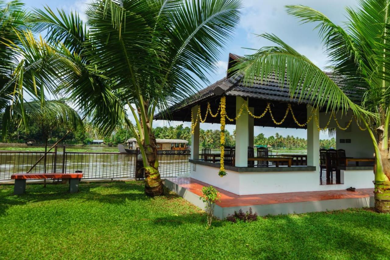 Backwater Brook Kumarakom Exterior foto